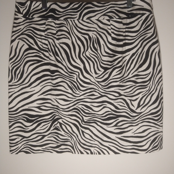 Talbot's Zebra Print Pencil Skirt sz. 12 NWT - Picture 2 of 3